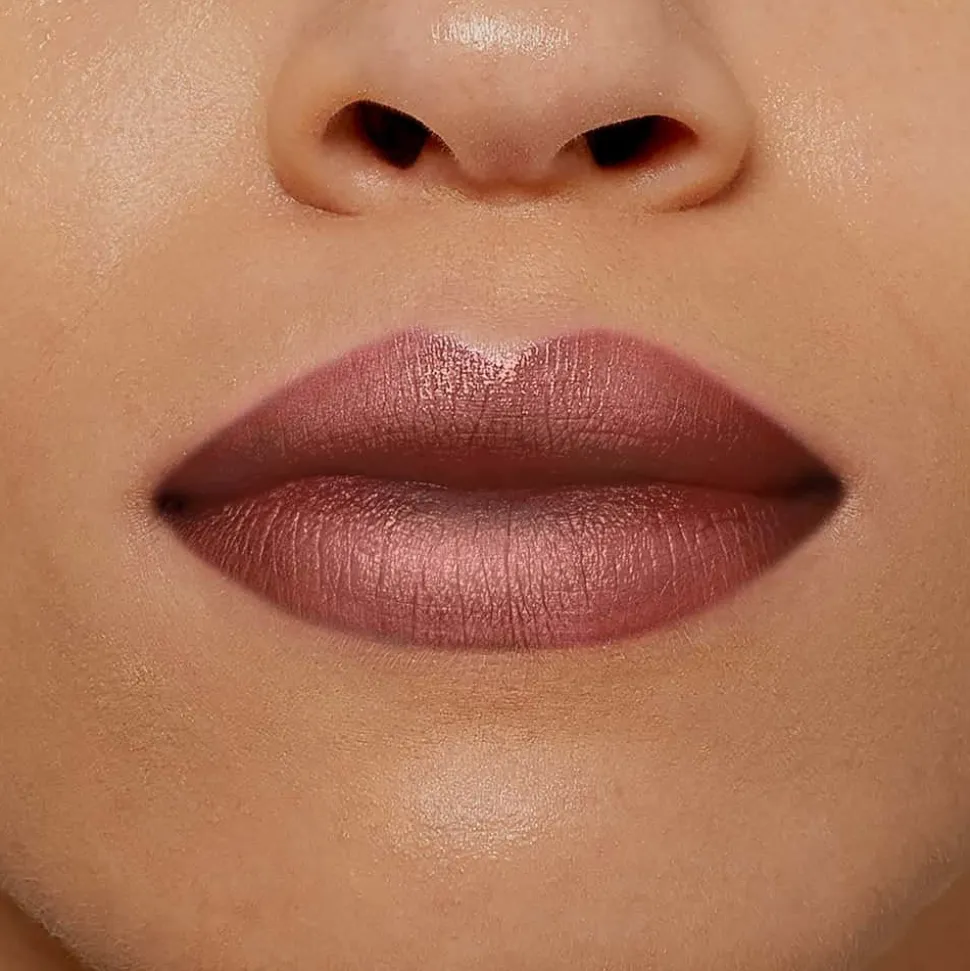 Colour Riche Satin Lipstick for Luxurious Hydration and Color