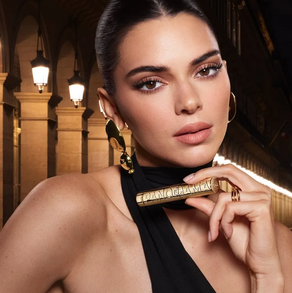 Voluminous Panorama Washable Mascara for Corner to Corner Volume